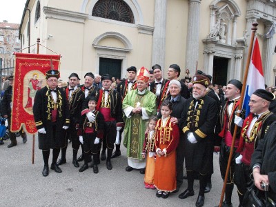 2  Odred s kotorskim biskupom msgr  Ilijom Janjićem